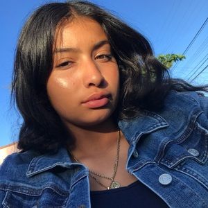 Meet your Posher, Devine